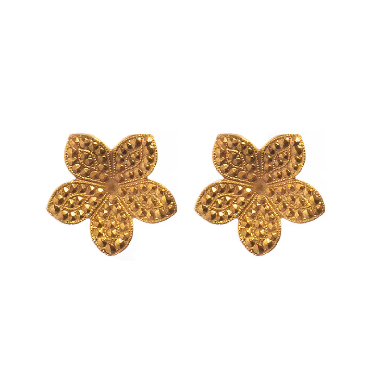 Jasmin-Ohrstecker mit 750er-Goldplattierung in floraler Blütenform, inspiriert von der Jasminblüte. Jasmin-Ohrstecker mit 750er-Goldplattierung in floraler Blütenform, inspiriert von der Jasminblüte.