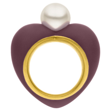 Herzring aus 935 Silber, 750er goldgelbplattiert, mit farbigem Kunstharz-Korpus und strahlend weißer Süßwasserperle – moderner Designklassiker von AMALA.